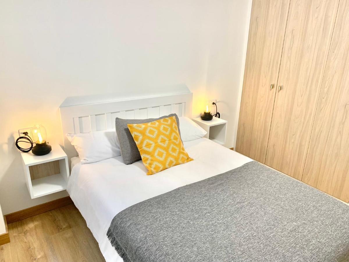 Casa Ferreiros. Parking Y Wifi Incluidos! Apartment Gijon Luaran gambar