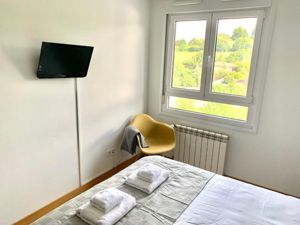 Casa Ferreiros. Parking Y Wifi Incluidos! Apartment Gijon Luaran gambar