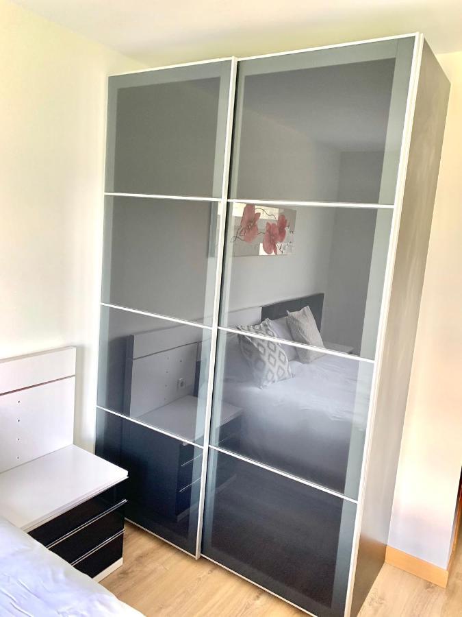 Casa Ferreiros. Parking Y Wifi Incluidos! Apartment Gijon Luaran gambar