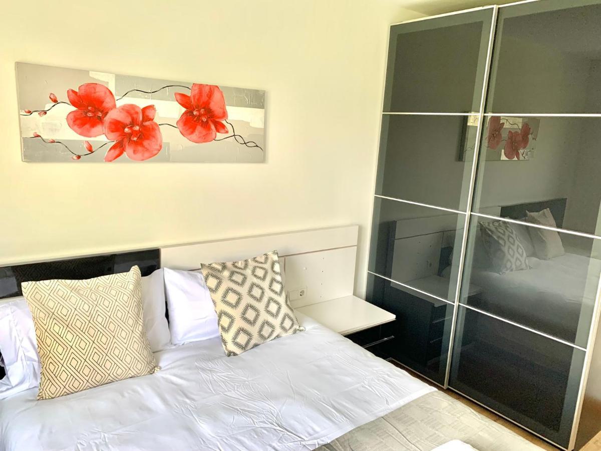 Casa Ferreiros. Parking Y Wifi Incluidos! Apartment Gijon Luaran gambar